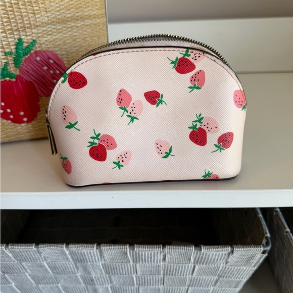 Kate Spade Straw Tote Bag with Strawberry Wristlet and Cosmetic Pouch Set - Picture 5 of 12